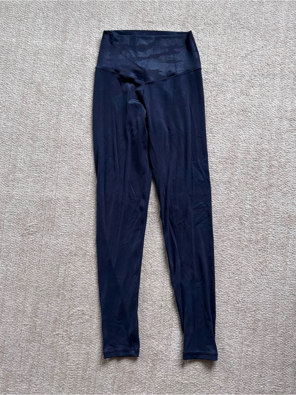Offline by aerie blue snakeskin High-Waist Performance Leggings small